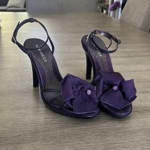 Nine West Flower strappy sandals